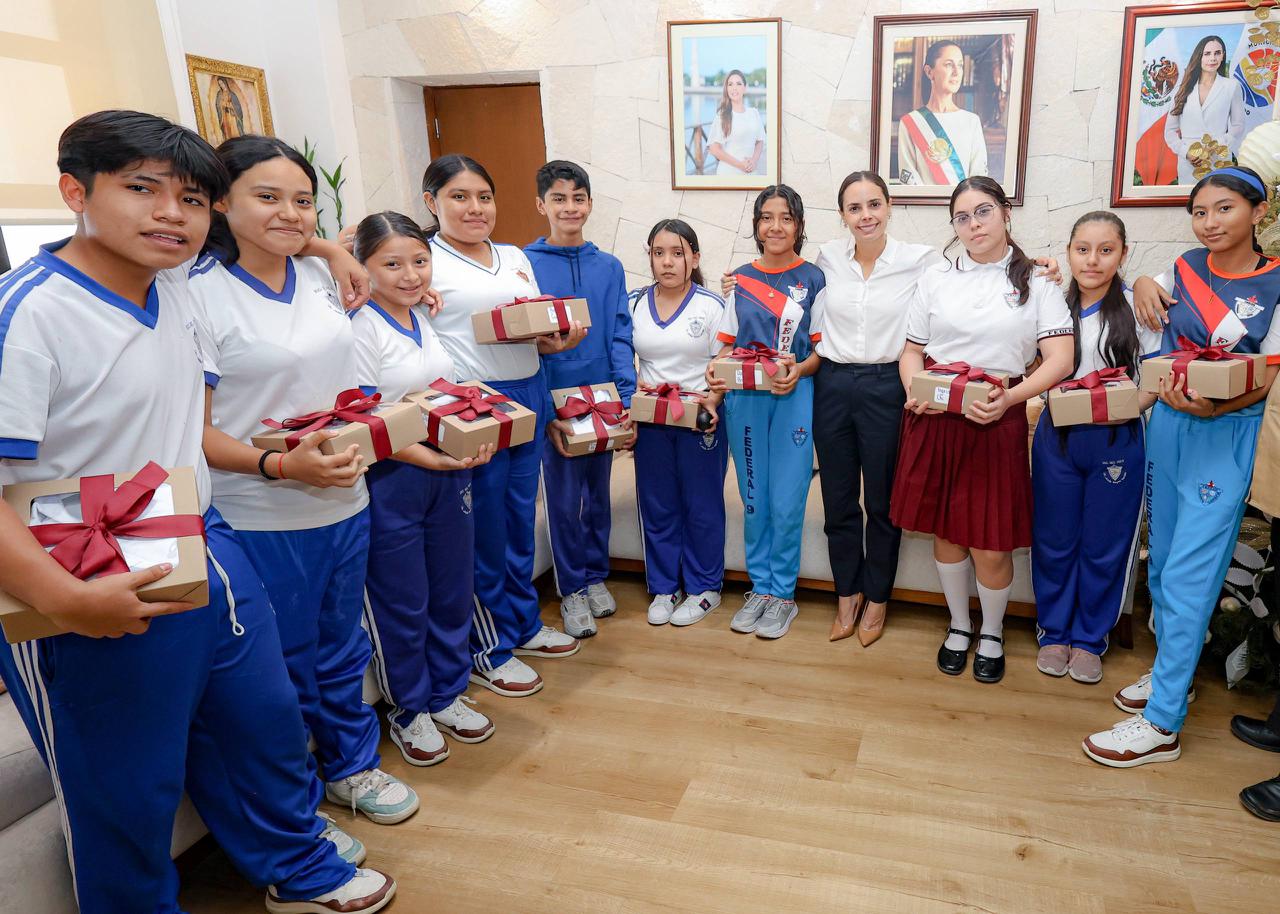 uploads/6/32/01 (2706).Jpeg